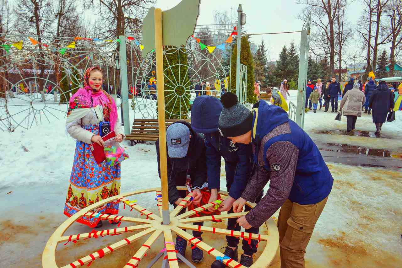 Оформление площади на масленицу